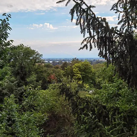 Sunset House Piešťany červená Veža *