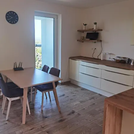 Sunset House Piešťany červená Veža