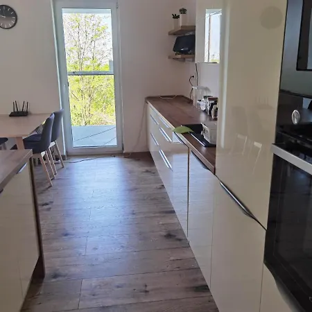 Sunset House Piešťany červená Veža *