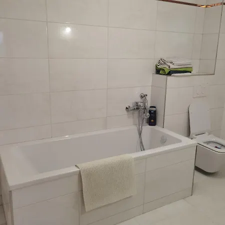 Appartamento Sunset House Piešťany červená Veža