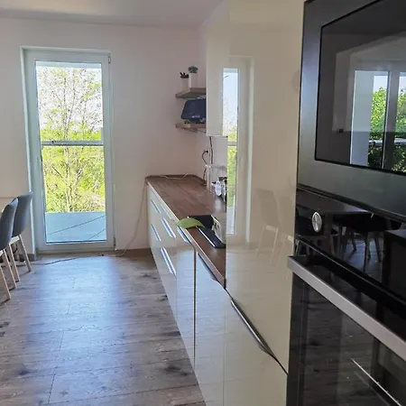 Appartamento Sunset House Piešťany červená Veža